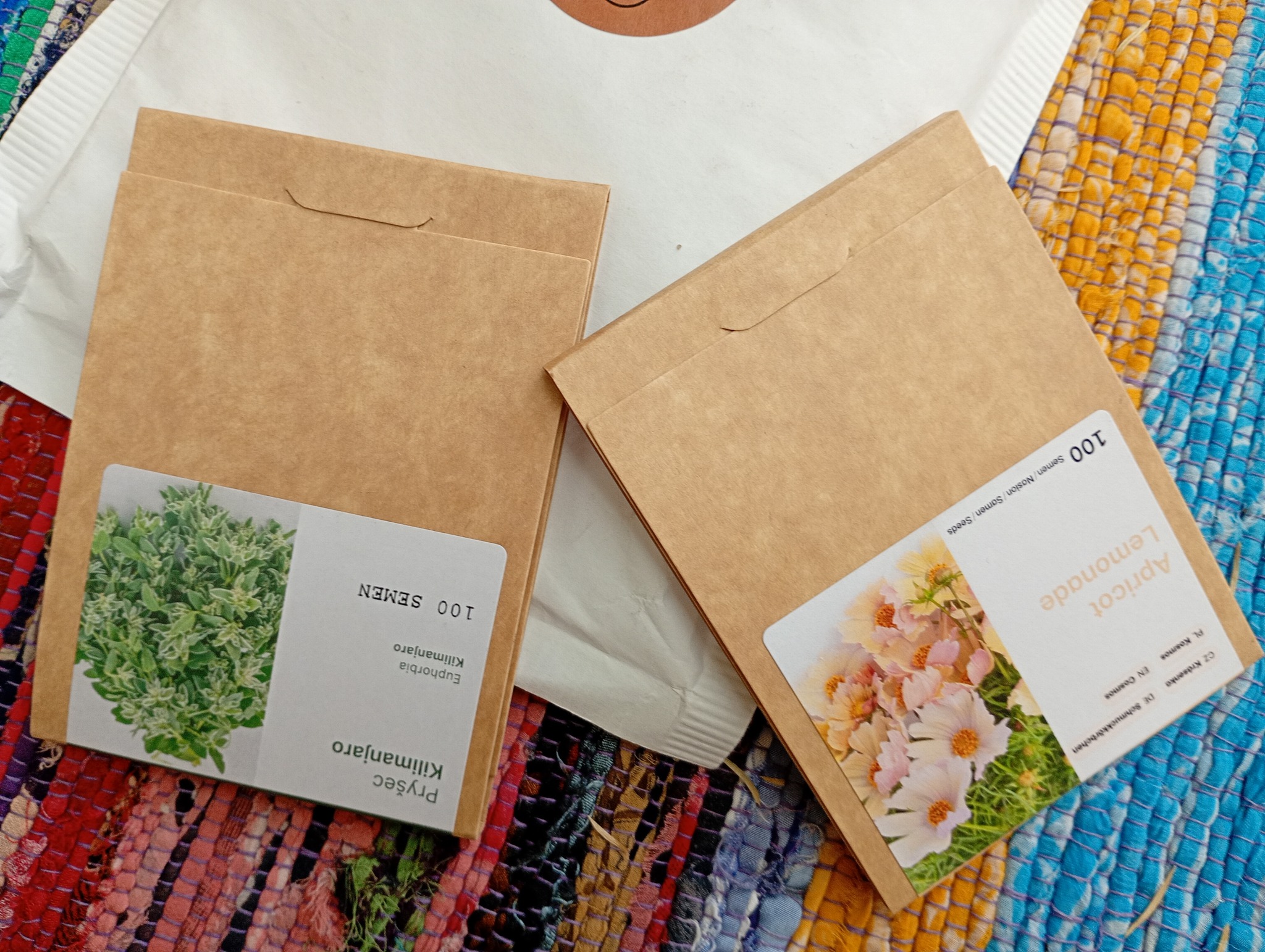 Nasiona pryśca Kilimanjaro i kosmosu Apricot Lemonade